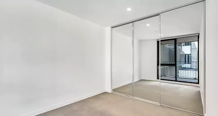 Why Homeowners Choose Us for Sliding Mirror Door Replacement in Concord, CA